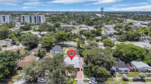 3 of 27 - 6120 Hayes Street, Hollywood, FL