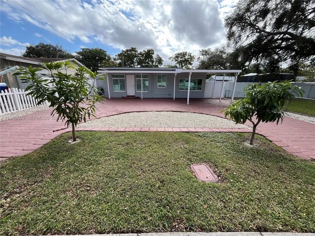 4 of 27 - 6120 Hayes Street, Hollywood, FL