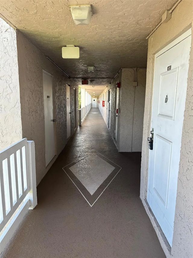5 of 31 - 1100 Nw 87th Avenue #405, Coral Springs, FL