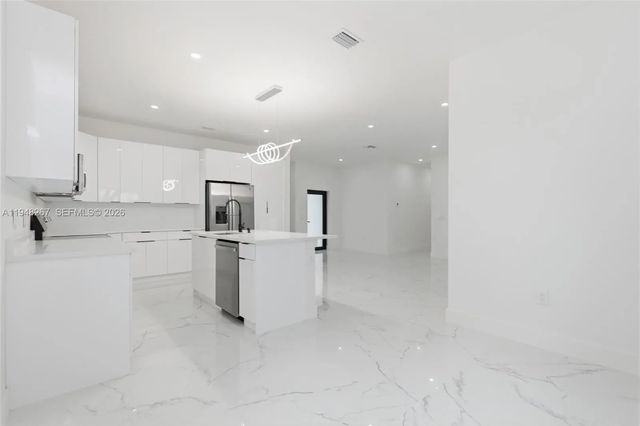 5 of 35 - 161 Blackstone Drive, Fort Myers, FL