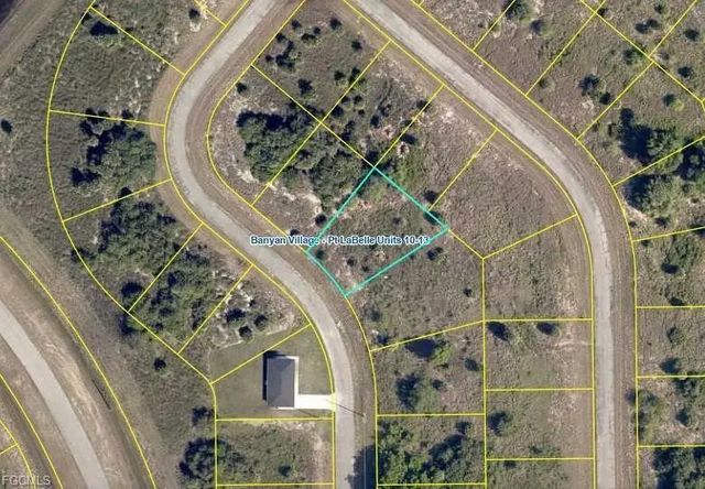 2 of 3 - 111 Dublin Circle, Banyan Village, FL