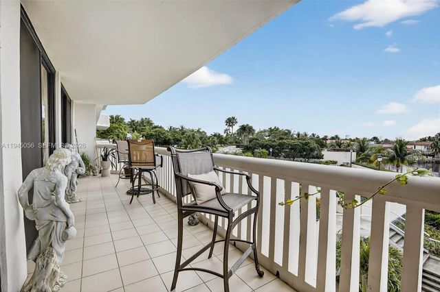 3 of 57 - 1000 Island Boulevard #312, Aventura, FL