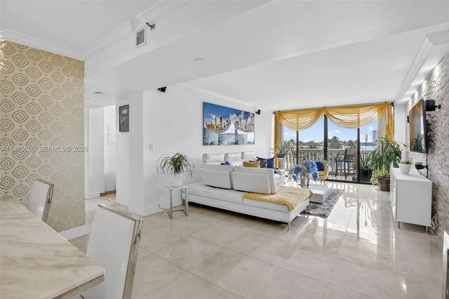 5 of 57 - 1000 Island Boulevard #312, Aventura, FL