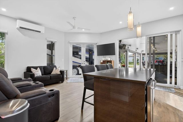 4 of 28 - 119 S Cortez Drive #119, Margate, FL