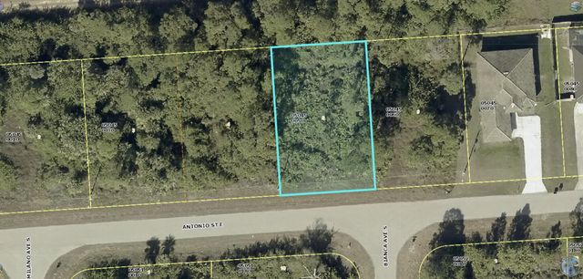 1235 Antonio Street E, Lehigh Acres