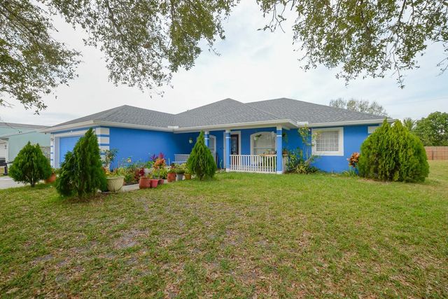 3 of 33 - 117 Ne Jettie Terrace, Port St. Lucie, FL