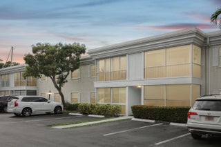 Photo of Listing #R11156466