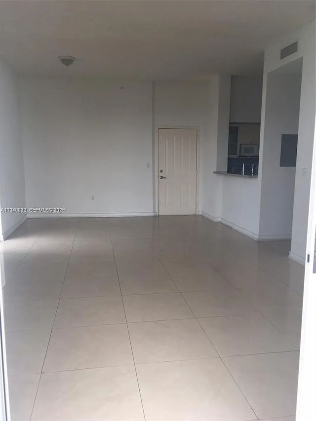 3 of 17 - 5091 Nw 7th Street #602, Miami, FL