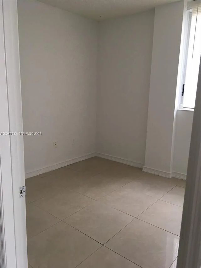 5 of 17 - 5091 Nw 7th Street #602, Miami, FL