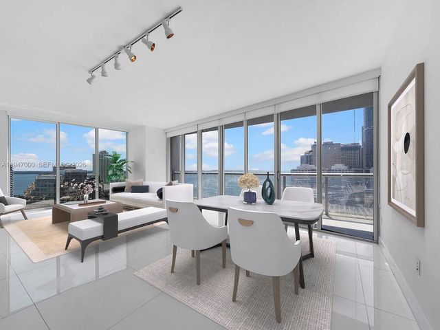 2 of 19 - 495 Brickell Avenue #1801, Miami, FL