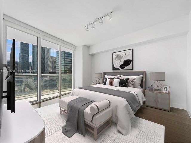 3 of 19 - 495 Brickell Avenue #1801, Miami, FL