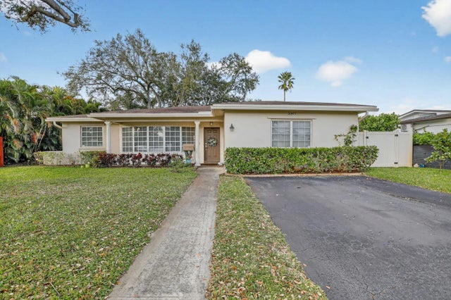 5507 Mckinley Street, Hollywood