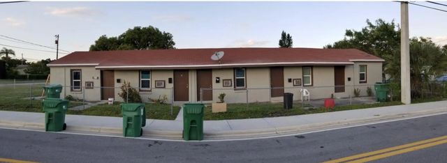 752 Martin Luther King Boulevard #1-5, Riviera Beach