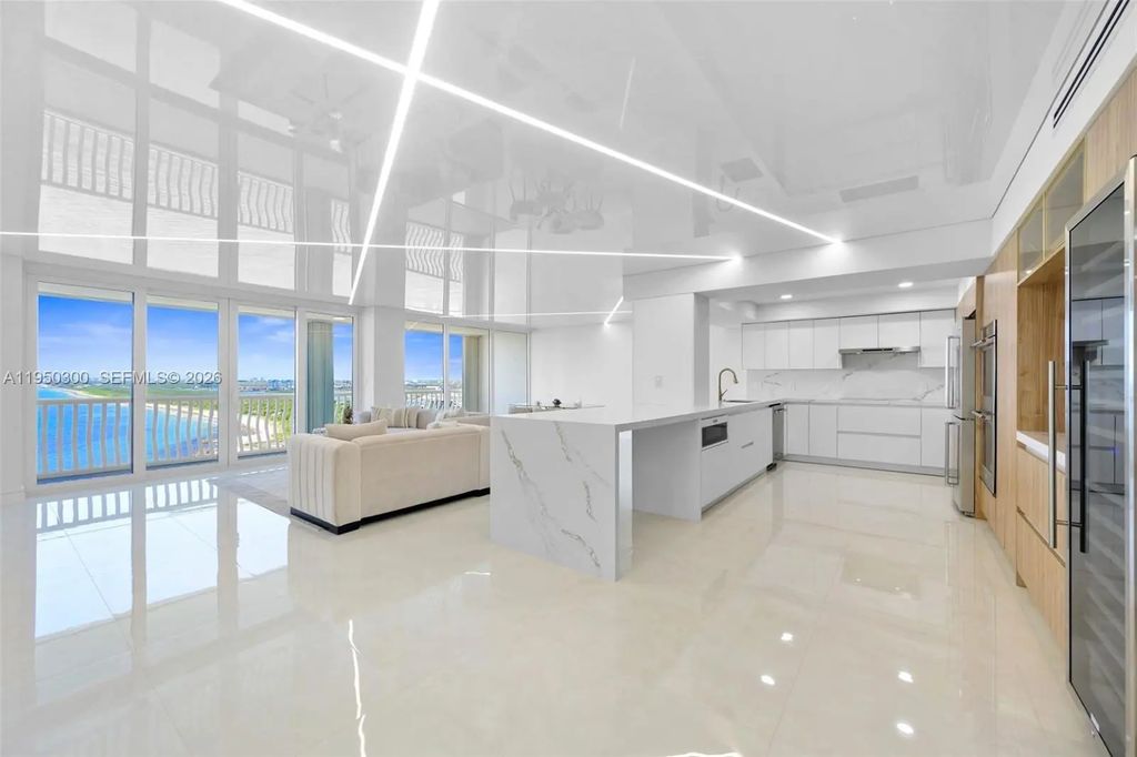 2200 S Ocean Lane #2204, Fort Lauderdale
