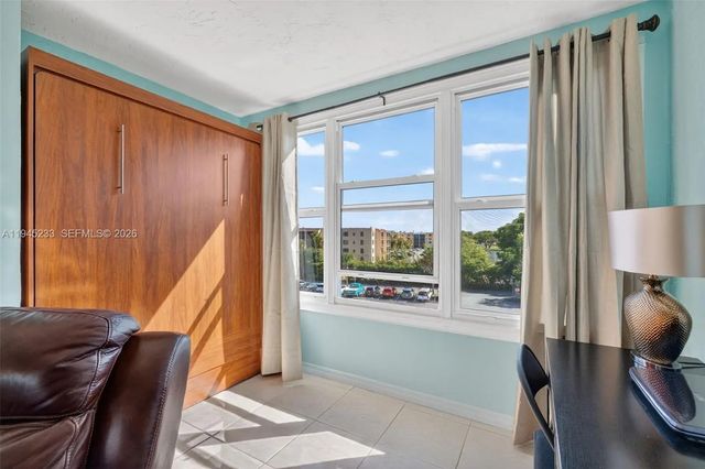 4 of 31 - 2801 Somerset Drive #408, Lauderdale Lakes, FL