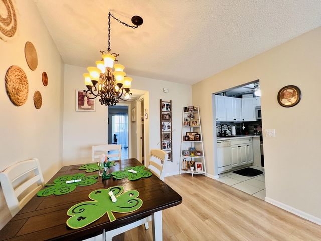 4 of 17 - 334 Southampton B, West Palm Beach, FL