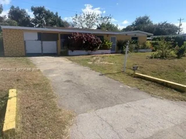 108 Coolidge Avenue, Lehigh Acres