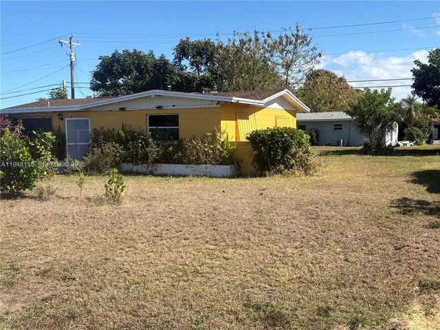 2 of 10 - 108 Coolidge Avenue, Lehigh Acres, FL