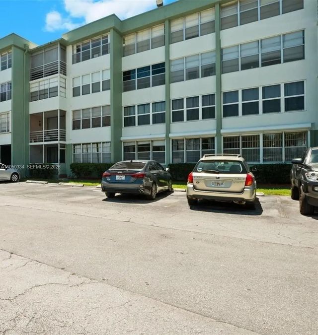 2 of 24 - 2771 Taft Street #411, Hollywood, FL