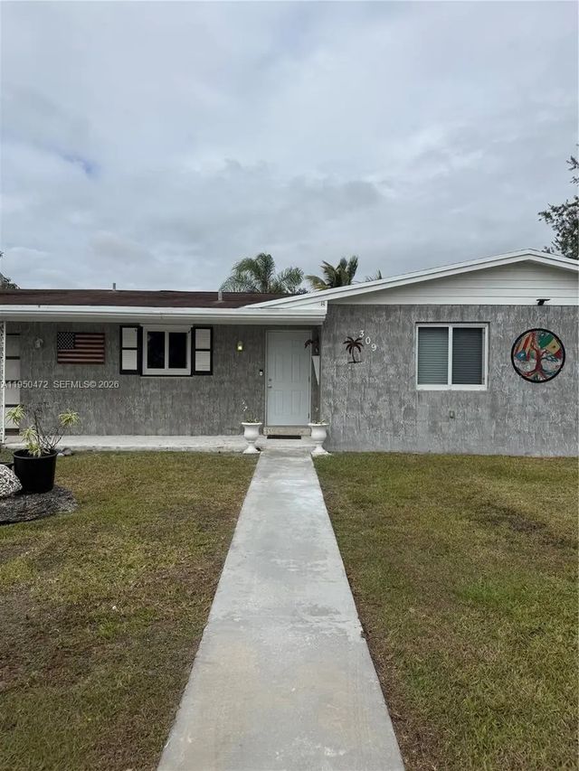 309 Nw 15th Street, Homestead