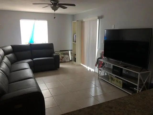 3 of 6 - 6094 Forest Hill Boulevard #106, West Palm Beach, FL