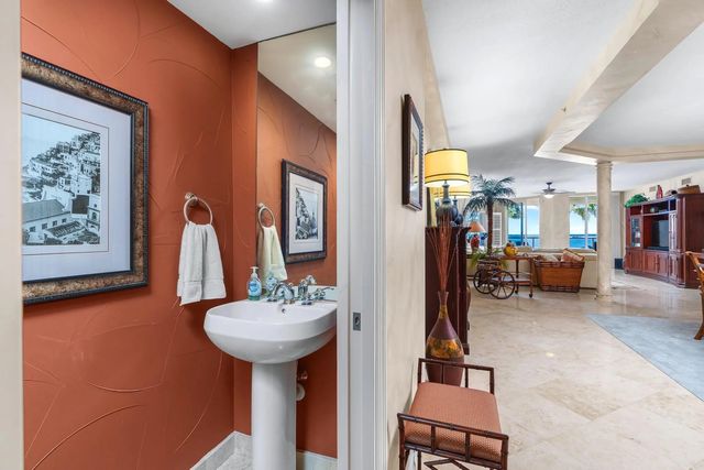 4 of 35 - 2051 Se 3rd Street #203, Deerfield Beach, FL