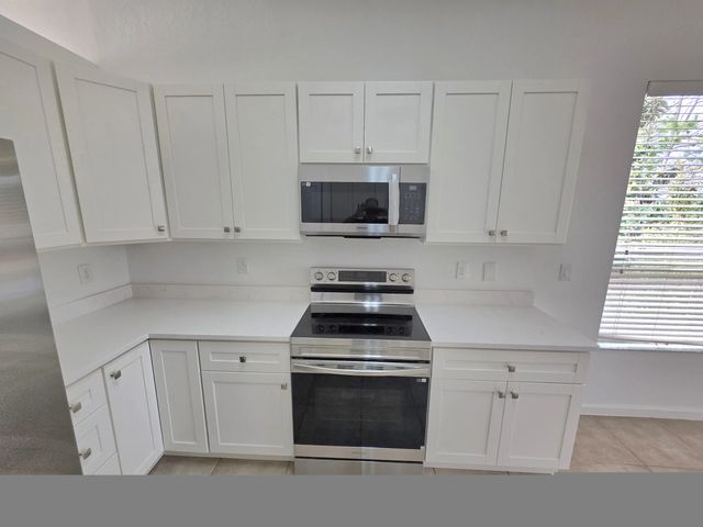 4 of 28 - 6204 Spring Lakes Terrace, Fort Pierce, FL