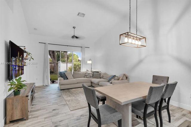 5 of 30 - 7980 S Aragon Boulevard #2, Sunrise, FL