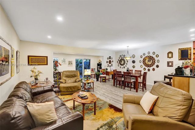 3302 Farragut Street #5c, Hollywood