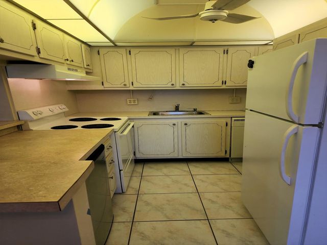 3 of 7 - 239 Coventry J, West Palm Beach, FL