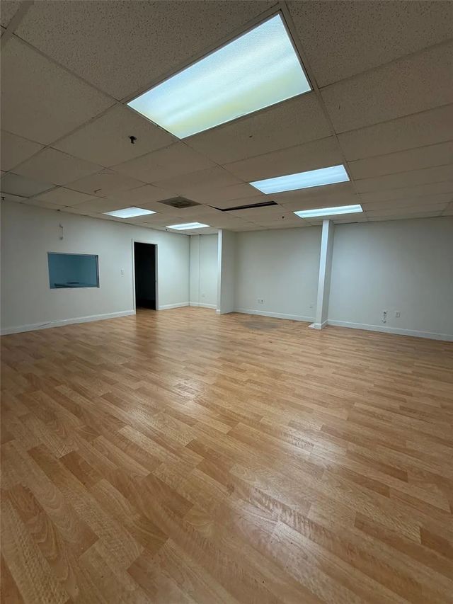 4 of 8 - 3600 Ne 4th Avenue, Oakland Park, FL