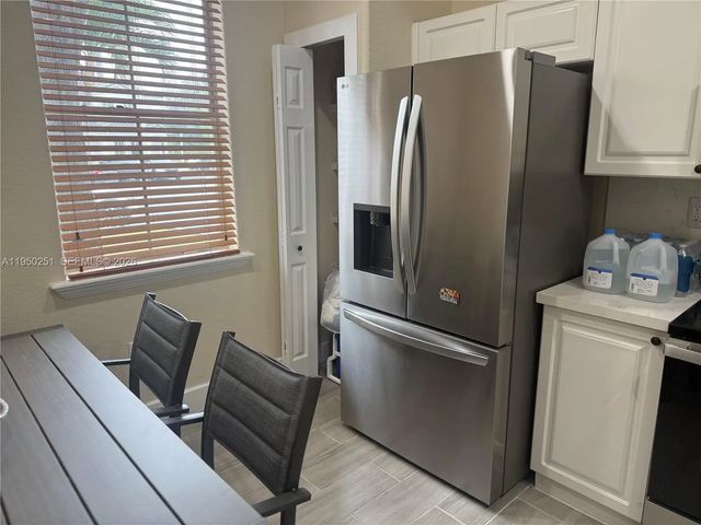 5400 Nw 107th Avenue #416, Doral