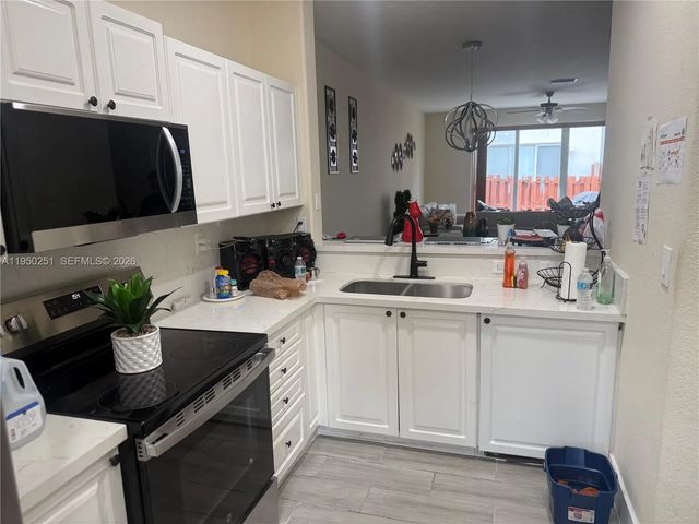 3 of 35 - 5400 Nw 107th Avenue #416, Doral, FL