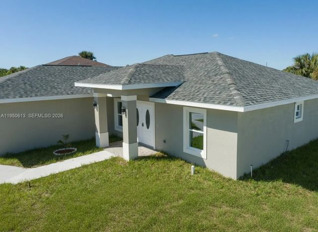 2 of 12 - 8038 Sunrise Circle, LaBelle, FL