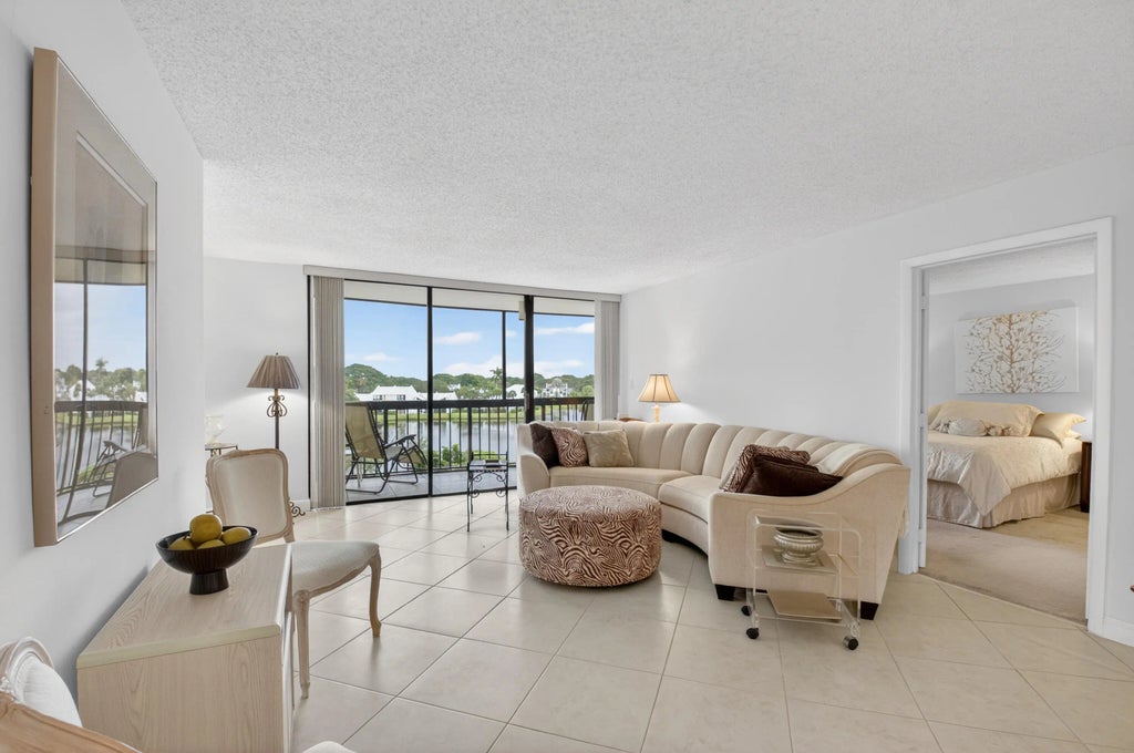 1554 Bridgewood Drive, Boca Raton