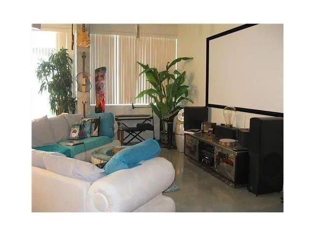 4 of 22 - 435 N Andrews Avenue #304, Fort Lauderdale, FL