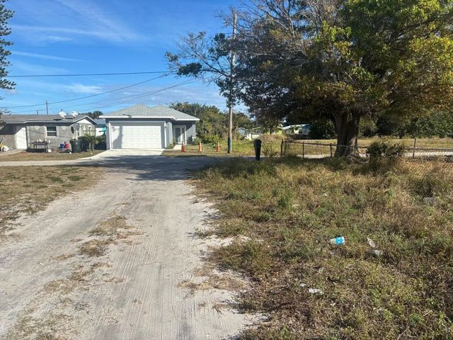 1512 N 17th Street, Fort Pierce