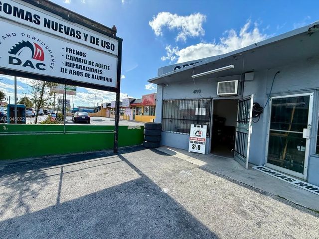 3 of 19 - 4190 E 4th Avenue, Hialeah, FL