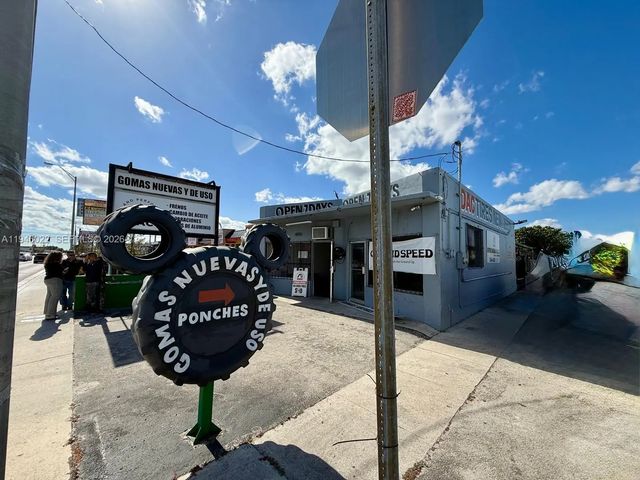 4 of 19 - 4190 E 4th Avenue, Hialeah, FL