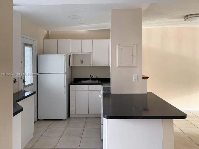 5 of 15 - 2855 Leonard Drive #h404, Aventura, FL
