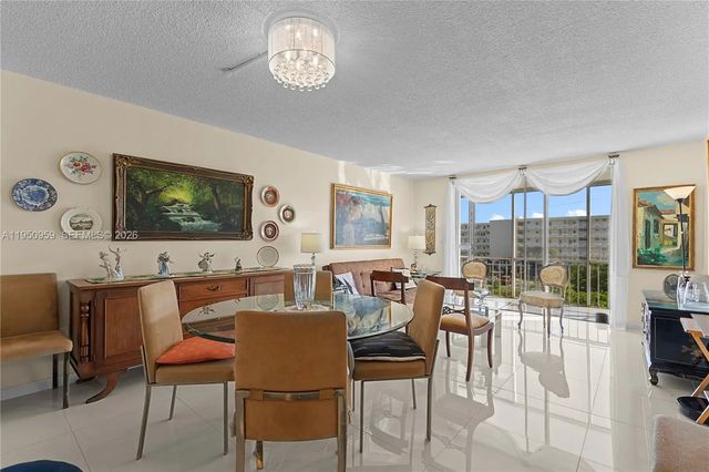 5 of 32 - 2930 Point East Drive #e-407, Aventura, FL