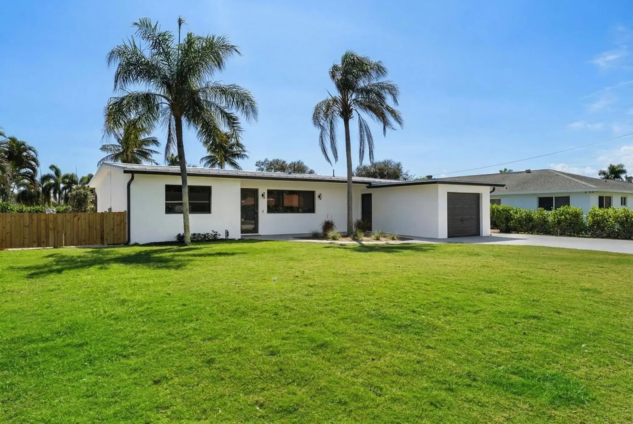 LAKE CLARKE NORTH Residential listing - MLS R11156892, Lake Clarke Shores FL