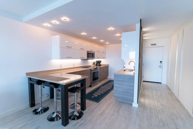 5 of 40 - 1200 Marine Way #907, North Palm Beach, FL