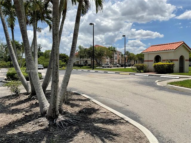 2 of 22 - 3320 N Pinewalk Drive N #1715, Margate, FL