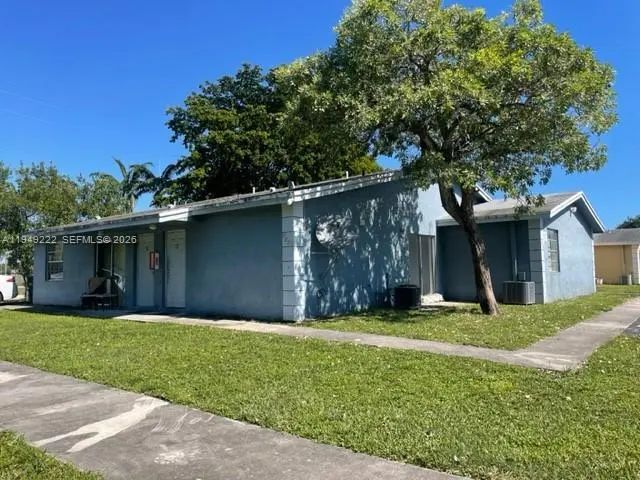 4 of 32 - 2216 Nw 15th Avenue, Fort Lauderdale, FL