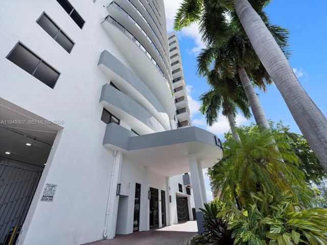 3 of 40 - 2301 Sw 27th Avenue #1403, Miami, FL