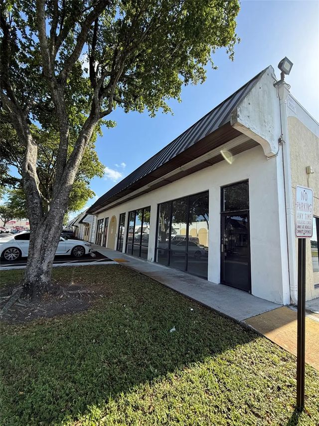2 of 5 - 5853 Sw 21st Street, West Park, FL