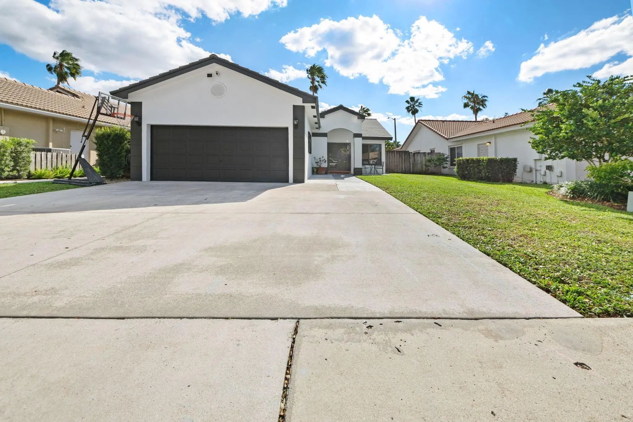 12440 Sw 7th Place, Davie
