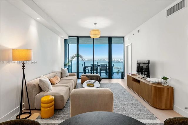 5 of 36 - 700 Ne 24th Street #2602, Miami, FL