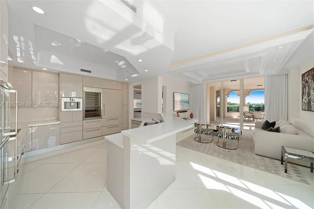 4 of 53 - 7124 Fisher Island Drive #7124, Miami Beach, FL